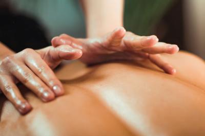 Tyrolean stone oil massage from Austria